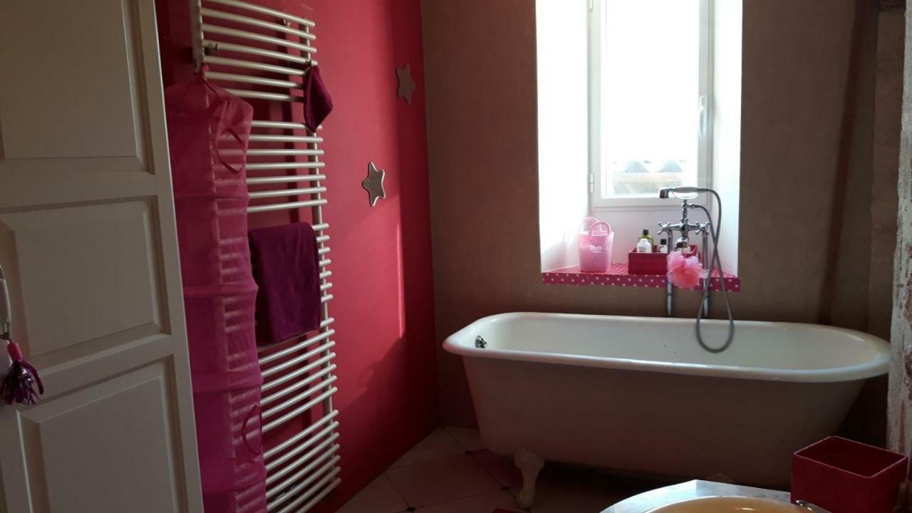 grande girondine aux portes du perigord Bonneville-et-Saint-Avit-de-Fumadières Extérieur photo